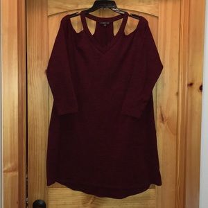 🛍5/$20🛍Cold Shoulder Over-Sized Sweater